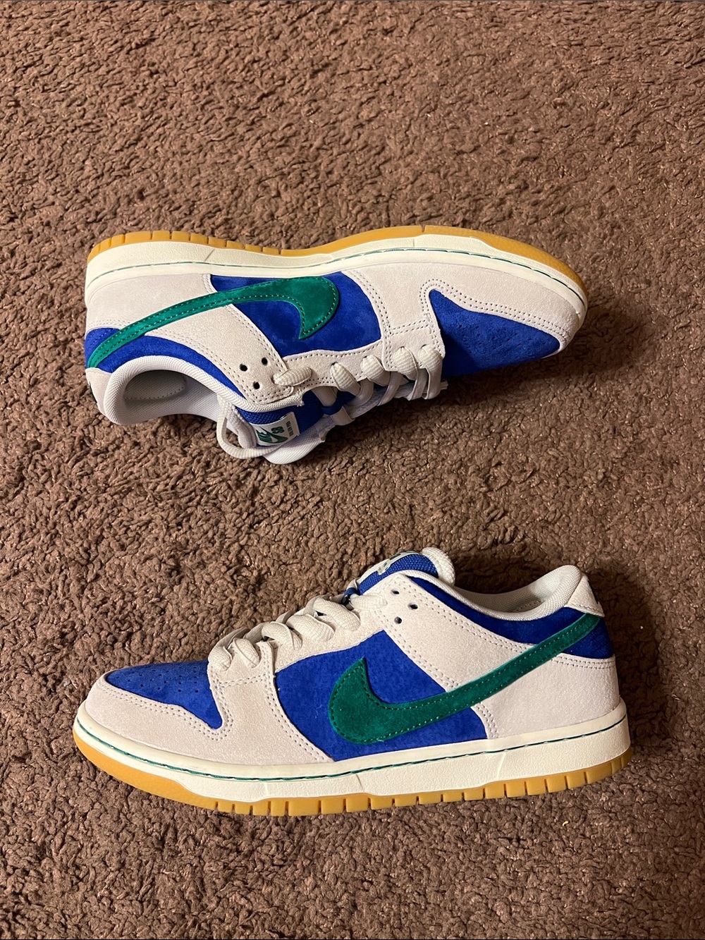 NEW Nike SB Dunk Low Pro Hyper Royal Malachite Size 7.5 HF3704-001 - Picture 3 of 7
